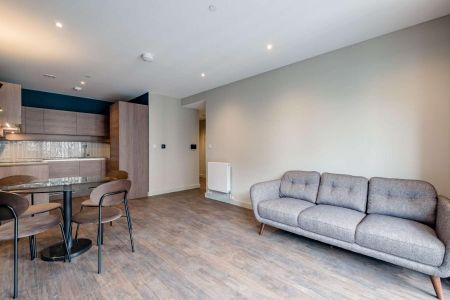 2 bedroom apartment to rent - Photo 2