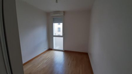 location Appartement T4 DE 85.1m² À RIS ORANGIS - Photo 5