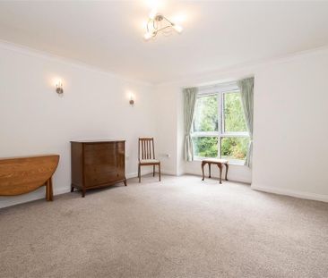 1 bedroom retirement property to rent - Photo 3