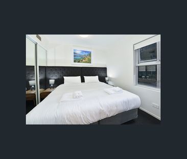 Stylish 2-Bedroom Furnished Apartment in CBD Free Tram Zone – Steps... - Photo 4