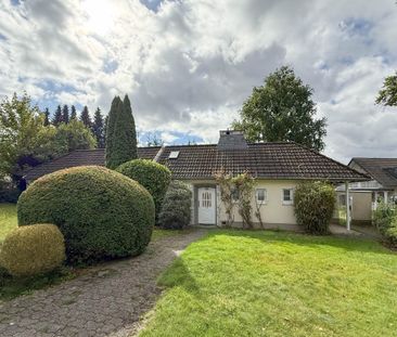 Alles auf einer Ebene – Großzügiger Bungalowtraum mit großem Garten... - Photo 1