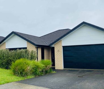 Contemporary 4 Bedroom Family Living - Photo 5