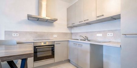 Appartement te huur in Tournai voor € 800 met 1 slaapkamer - Photo 5