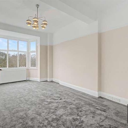 Windsor Court, The Pavement, SW4 - Photo 1