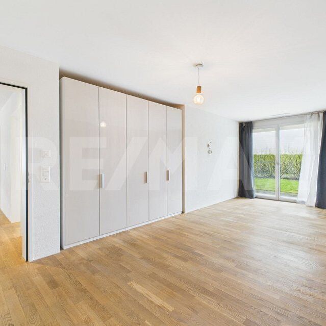 Superschöne, gepflegte 4.5-Zimmer-Wohnung an zentraler Lage in Altendorf / SZ zu mieten - Foto 1