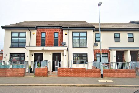 Trautmann Close, Manchester, M14 7GT - Photo 5