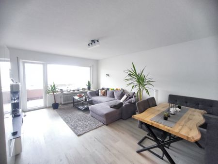 Schöne 3-Zimmer-Wohnung mit großzügiger Loggia - Photo 2