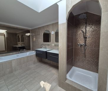 Superb detached house of more than 250 m², on two levels, high stan... - Photo 6