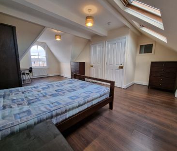 6 Bed Student Accommodation - Photo 5