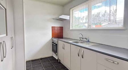 Warm Home & Move In Ready - Photo 2