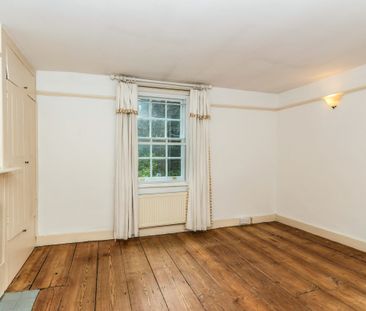 3 bedroom semi-detached to rent Lavant Road, Chichester, PO18 - Photo 2