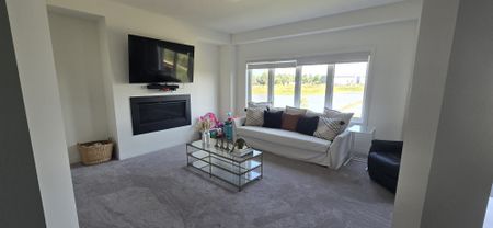 For Lease - 108 Hitchman Street, Brant, Ontario - Photo 3