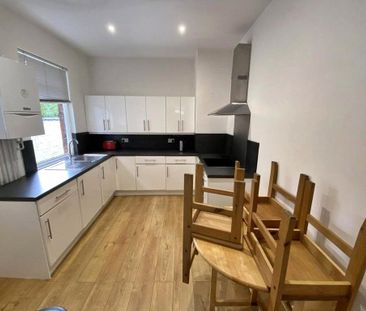 3 bedroom terraced house to rent - Photo 5