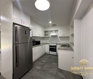 "Charming and Spacious House for Rent in the Heart of Armadale - Pe... - Photo 3