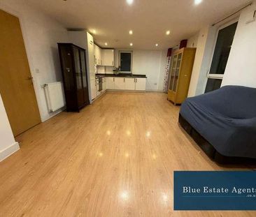 Pontes Avenue, Hounslow, TW3 - Photo 2