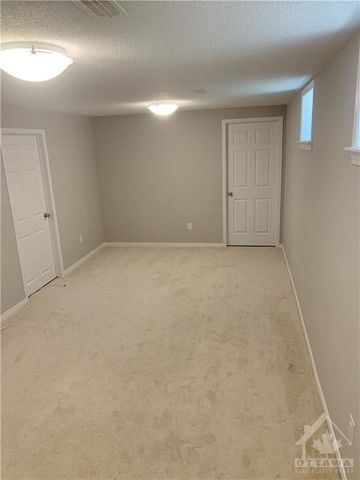 For Lease - 488 Dundonald Drive, Barrhaven, Ontario - Photo 4