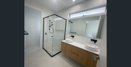 QualitFour bedroom Home - Photo 2