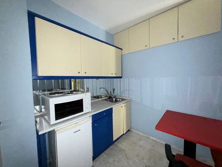 Studio/Γκαρσονιέρα για ενοικίαση Άσπρα Χώματα (Νίκαια) - Photo 2