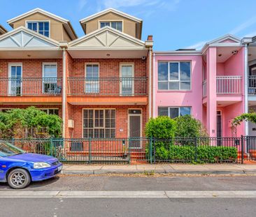 9 Elesbury Avenue, Brunswick East VIC 3057 - Townhouse For Rent | D... - Photo 3