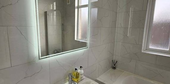 Room in a Shared House, Lonsdale Avenue, HA9 - Photo 2