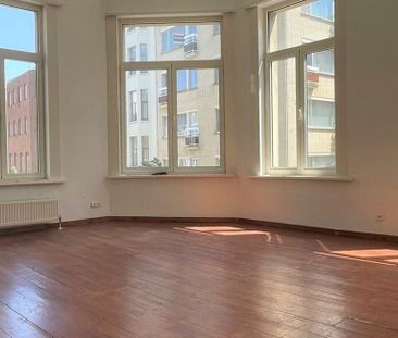 Appartement te huur in Antwerpen voor € 750 met 1 slaapkamer - Photo 6