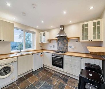 Wheelwright Close, Bushey, WD23 - Photo 3