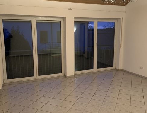 Außergewöhnliche schöne 2 Zimmer auf 2 Etagen (EG + 1. OG) mit Terrasse - Foto 1