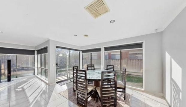 **Charming Family Home in a Prime Location** - Photo 1