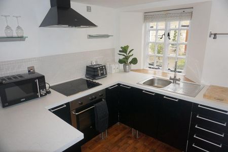 1 bedroom barn conversion to rent - Photo 2