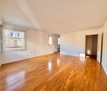 Location Appartement 1 pièce 36m² - Photo 2