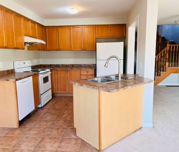 For Lease - 253 Weldon Road, Whitchurch-Stouffville, Ontario - Photo 4