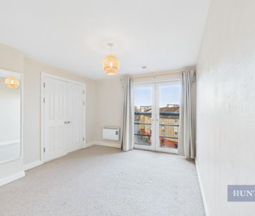 2 bedroom Flat To Let - Photo 5