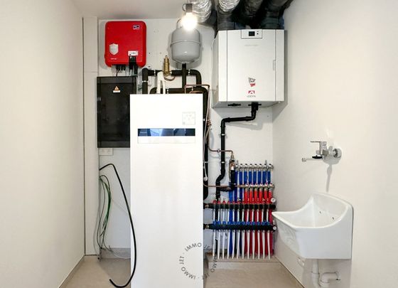 Prachtig gelegen nieuwbouwappartement met twee slaapkamers, tuin en autostaanplaats - Photo 1