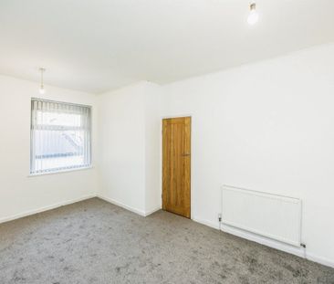 Adelaide Street - Photo 4