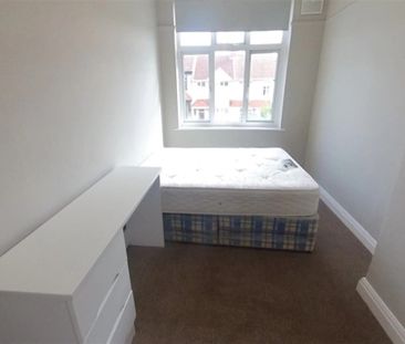 Keys Avenue, Horfield - Photo 2