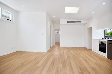 GF/10 Mathewson Street, Eastgardens NSW 2036 - House For Rent | Domain - Photo 5