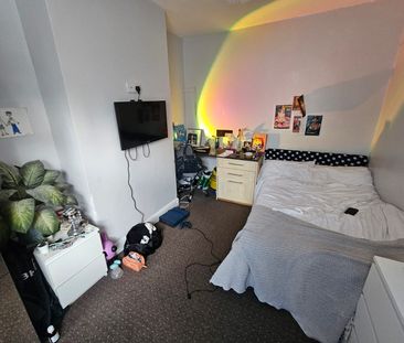 3 Bed - 14 Norwood Place, Hyde Park, Leeds - LS6 1DY - Student - Photo 2