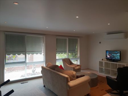 Hampton East - Photo 2