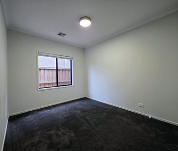 Modern Family Living in Prime Location - Photo 2