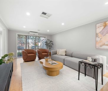 Comfortable & Convenient Living in the heart of Delahey - Photo 1