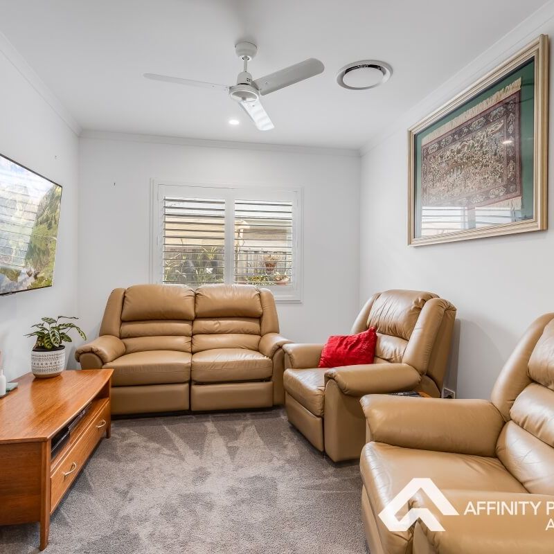 53 Desertrose Cr - Photo 1