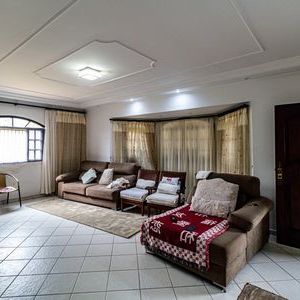 Casa para alugar com 295m², 3 quartos e 5 vagas - Foto 1