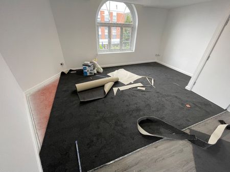 2 Bed Flat, Romsey Road, SO16 - Photo 5