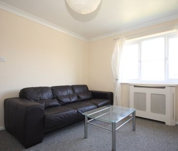 Bisley, Woking - Photo 4