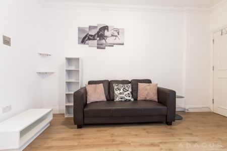2 Bedroom Flat - Photo 4