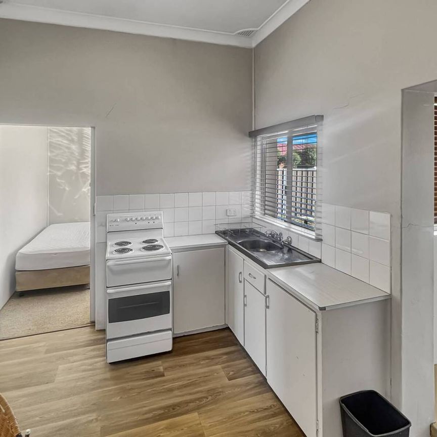 Furnished or Unfurnished 2 Bedroom Unit - Photo 1