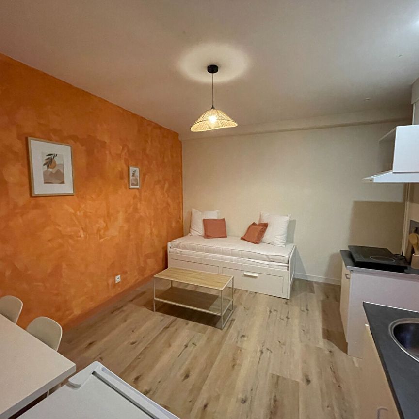 Location appartement 1 pièce, 17.75m², Fontenay-le-Comte - Photo 1