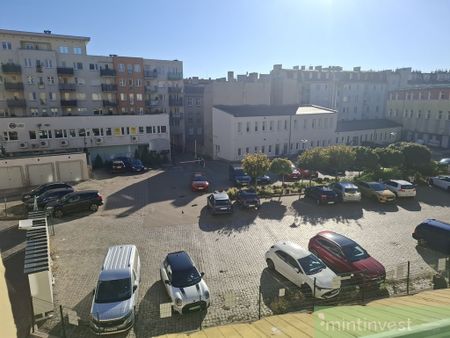 Doskonała lokalizacja ! - Фото 3