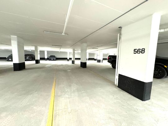 For Lease - 8 Beverley Glen Boulevard Unit# 808, Vaughan, Ontario - Photo 1