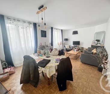 Location Appartement 4 pièces 106m² LA NEUVILLETTE 51100 - Photo 2